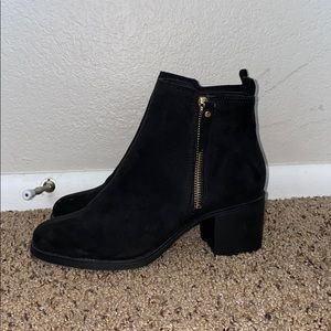 black suede H&M boots with gold zipper detail